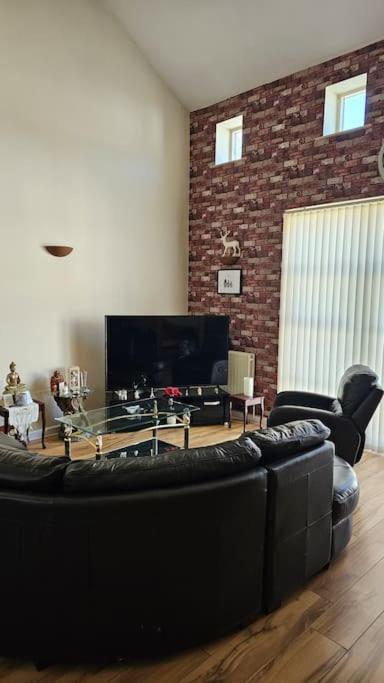 Open Planned Apartment Биркенхед Екстериор снимка